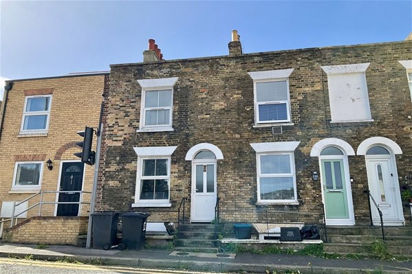 London Road, Dover, CT17